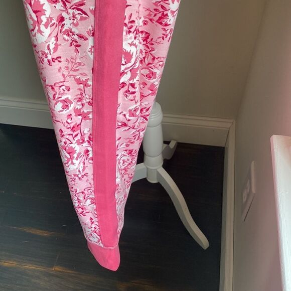 lularoe Jax Rose Floral Joggers Breast Cancer Awareness NWT - Picture 3 of 6